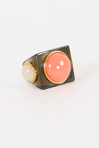 untitled session0594 - e.Allen Boutique