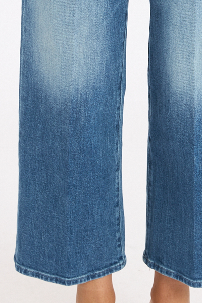 untitled session0767 - e.Allen Boutique