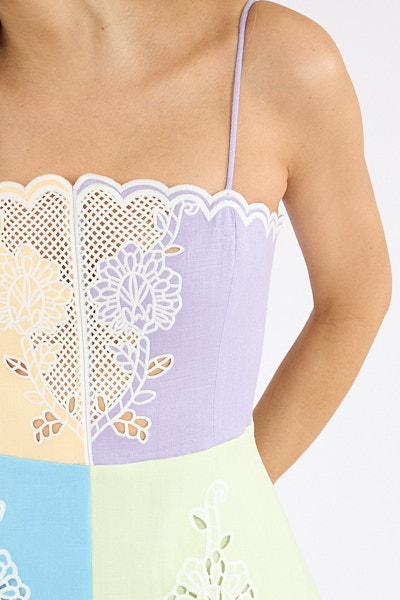 untitled catalog0369 - e.Allen Boutique