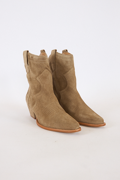 pro capture one 0308 2 - e.Allen Boutique