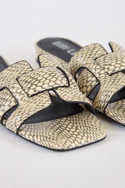 pro capture one 0488 - e.Allen Boutique