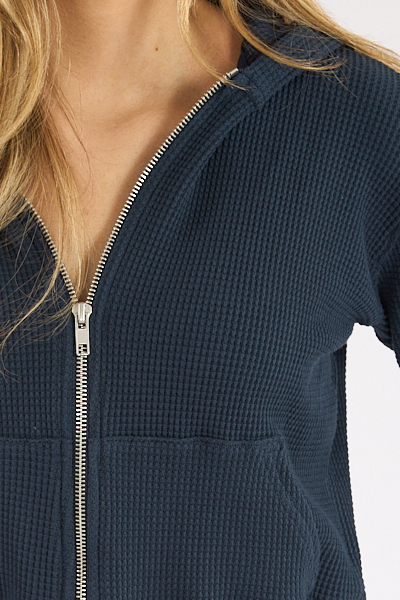 pro capture one 0639 - e.Allen Boutique