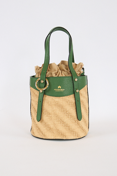 pro capture one 0869 - e.Allen Boutique