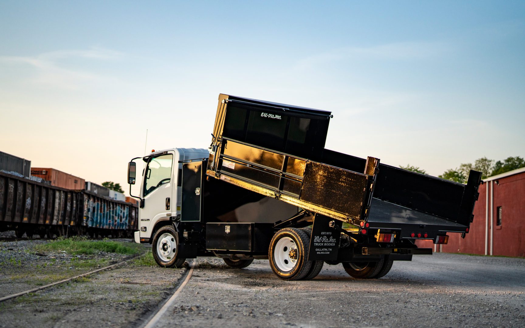 Landscape Dump Truck | Wil-Ro Truck Bodies